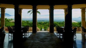 Jiwo View of Borobudur 3_20111117