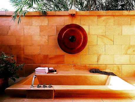 Outdoor Bathtub